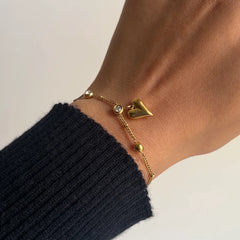 Heart,Stone,Bracelet,Luxury,Elegant,chain,comfortable fit,Lightweight,durable,Makeup Stash Pakistan