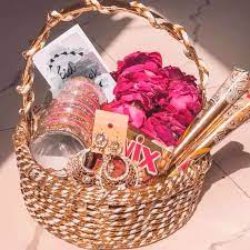 Eid Gift Basket - Makeup Stash Pakistan Eid Gift Basket - Makeup Stash Pakistan