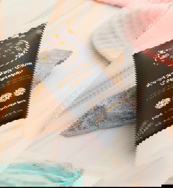 Glowstash Everyday Glow Salicylic Acid Cleanser 60 ML - Makeup Stash Pakistan