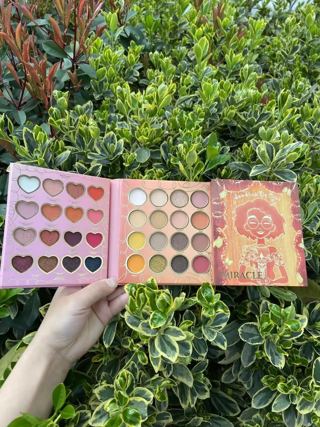 Igoodco 60 Color Cartoon Eyeshadow Palette - Makeup Stash Pakistan Igoodco 60 Color Cartoon Eyeshadow Palette - Makeup Stash Pakistan