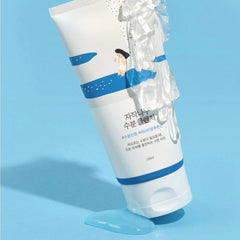 Moisturizing Cleanser,Korean Skincare,Low pH,Gentle cleansing,Soothing,K-Beauty products,Makeupstash