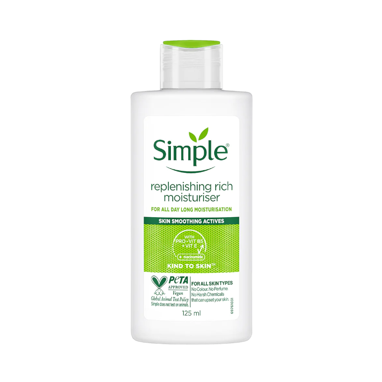 Simple Hydrating Light Moisturizer 125 ML - Makeup Stash Pakistan Simple Hydrating Light Moisturizer 125 ML - Makeup Stash Pakistan