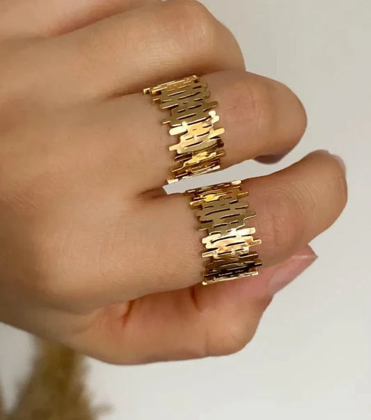 stainless steel adjustable ring, geometric sarkit ring, gold finish ring, adjustable stainless steel ring, geometric jewelry, statement ring, modern ring design - Makeupstashpk
