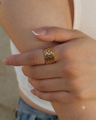 gold plated clover ring, adjustable ring for women, clover jewelry, gold adjustable ring, cutout lattice ring, lucky clover ring, statement ring women, fashion jewelry, elegant gold ring, women's accessories, trendy ring, gift for her, luxury style - Makeupstashk