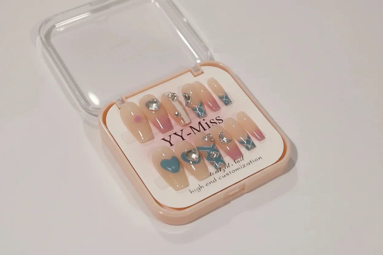 Press-On Nails , Artificial Nails, Double-Sided, Nail Glue Stic, Reusable False Nails, Salon Style Sake Nails , Trendy Fake Nails , Makeupsashpk
