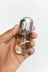 Carolina Herrera 212 VIP Silver, 212 VIP Silver Mini, Carolina Herrera Perfume, 212 VIP Men, Men's Eau de Parfum, Luxury Men's Perfume, 30ML Perfume, Mini Perfume, Travel Size Perfume, Long Lasting Perfume, Designer Fragrance, Woody Fragrance, Fresh Men's Cologne, Premium Perfume - Makeupstashpk