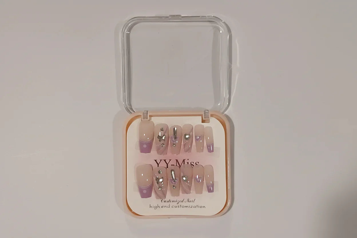  Press-On Nails , Artificial Nails, Double-Sided, Nail Glue Stic, Reusable False Nails, Salon Style Sake Nails , Trendy Fake Nails , Makeupsashpk