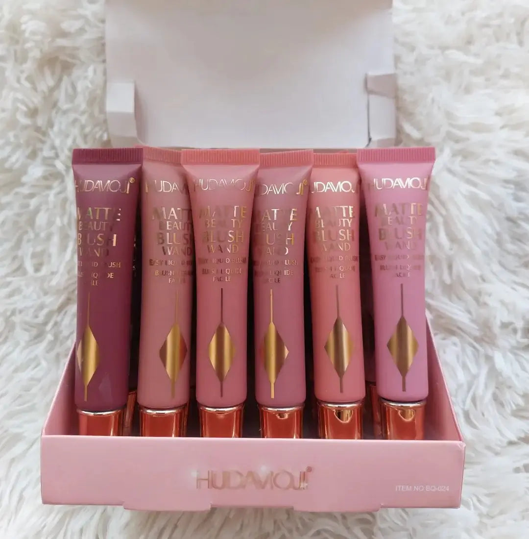 Hudamoji Matte Liquid  Blush - Makeup Stash Pakistan