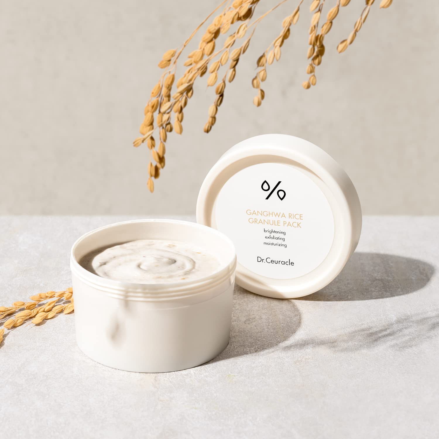  Brightening, Exfoliating ,Wash-Off Mask, Makeup Stash Pakistan