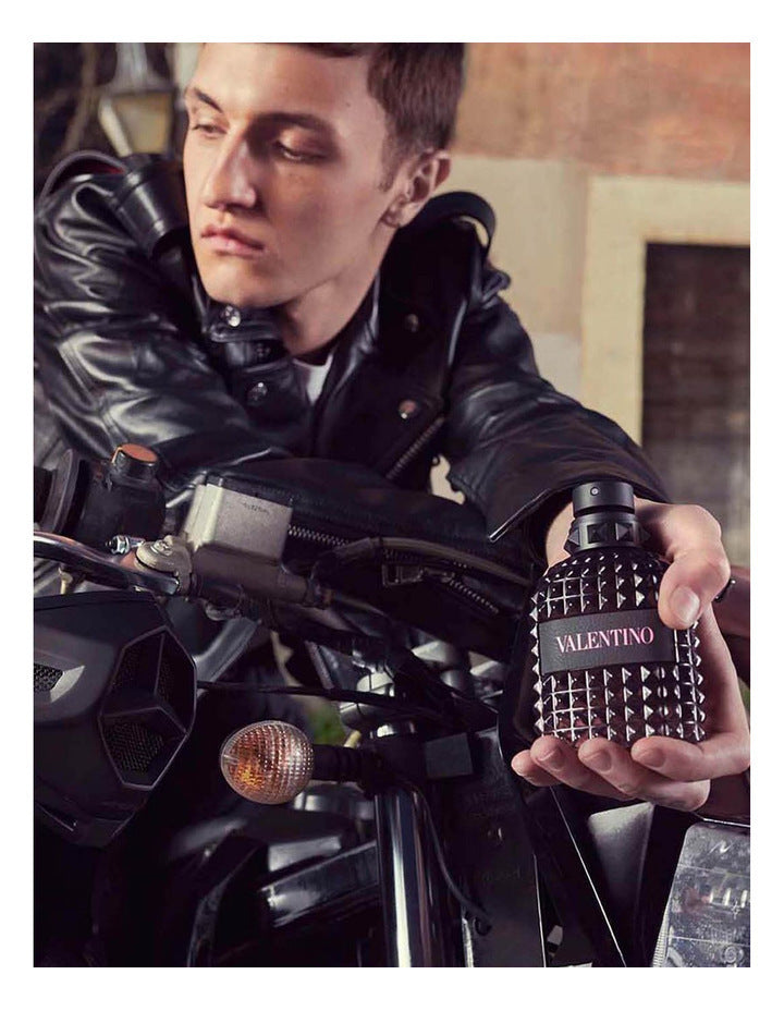 Valentino.Men Perfumes,Luxury Perfmues,Long-lasting,Makeup Stash Pakistan