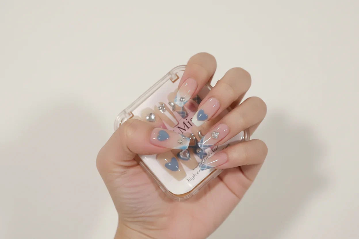  Press-On Nails , Artificial Nails, Double-Sided, Nail Glue Stic, Reusable False Nails, Salon Style Sake Nails , Trendy Fake Nails , Makeupsashpk