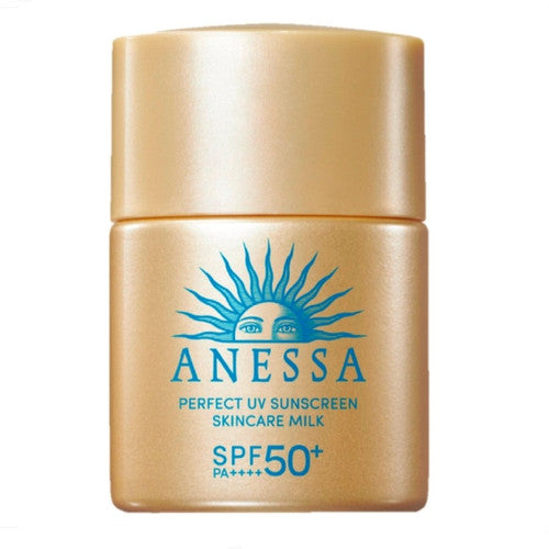 Waterproof sunscreen, Oily skin, no white cast sunscreen, sunscreen milk, - Makeup Stash Pakistan