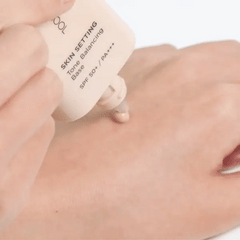 lightweight ,Korean primer  , brightens, color-corrects, smooths skin ,flawless long-lasting makeup , Makeupstashpk