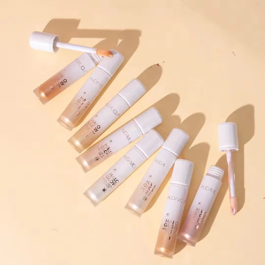 Liquid  Gliter ,Highlighter , Glow Highterler , High pigmented ,Makeupstash