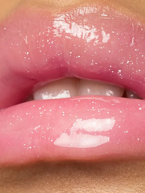 Juicy Tubes ,Lip Gloss, Hydrating ,Plumping,Shimmer finish, Makeup Stash Pakistan