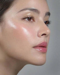 Pixi Ice Pearl, Pixi Highlighter Stick, Ice Pearl Highlighter, Cream Highlighter, Glow Stick, Hydrating Highlighter, Pixi Beauty, Face Highlighter, Dewy Highlighter, Glass Skin Makeup, Pearlescent Highlighter, Makeup Stick, Radiant Glow -Makeup Stash Pakistan