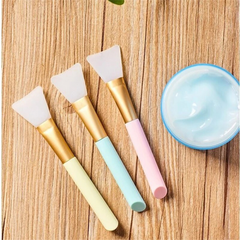 Silicone Brush Set Mask Applicator - 1 pcs - Makeup Stash Pakistan