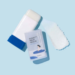 Birch Juice sunscreen stick, Korean sun stick SPF50, invisible sunscreen stick, hydrating sun stick, K-beauty sunscreen, portable sunscreen stick, no white cast SPF, sunscreen for reapplication, Round Lab Birch SPF stick - Makeup Stash Pakistan