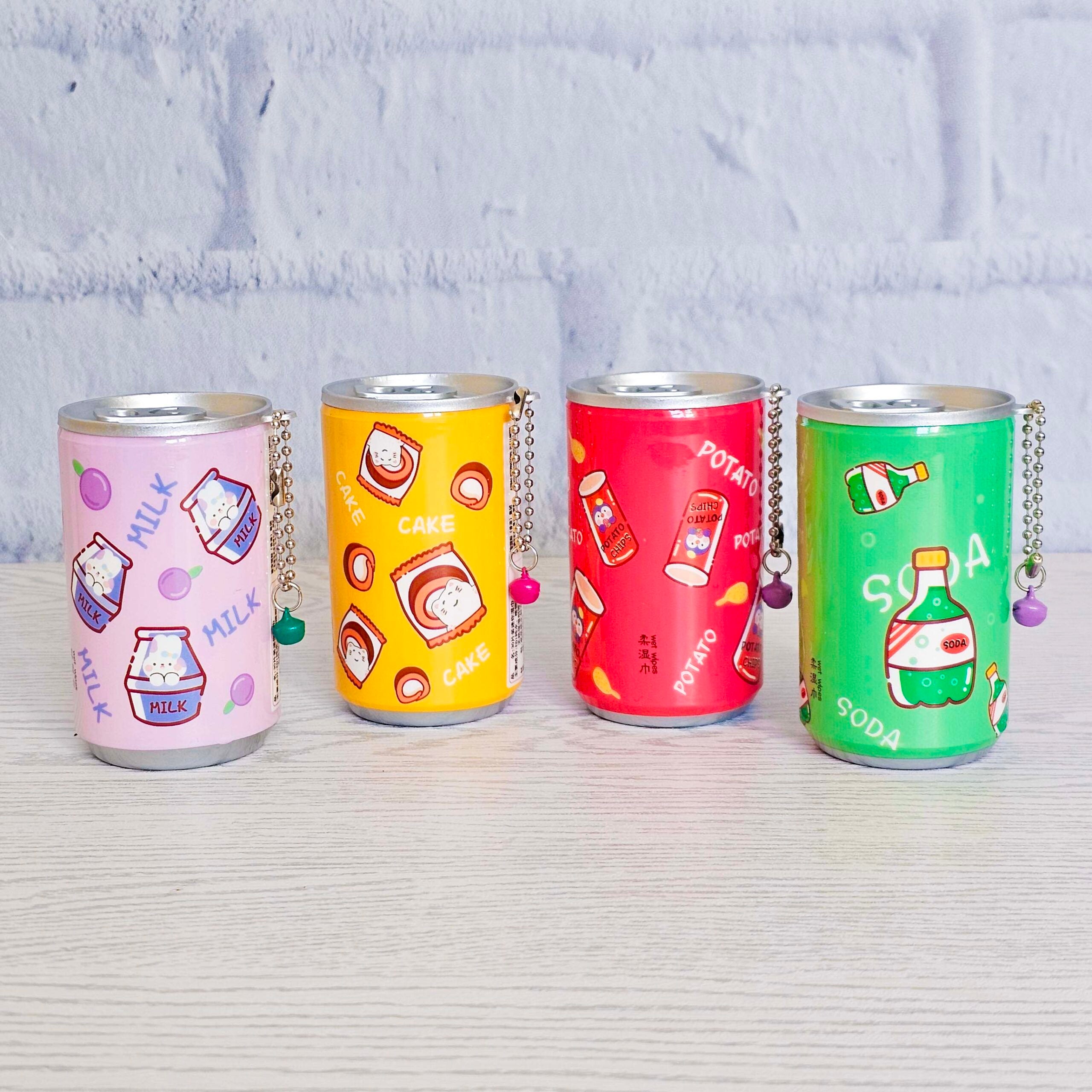 Mini Portable Wet Wipes Tissue Can 30 piece(Tissue can) - Makeup Stash Pakistan