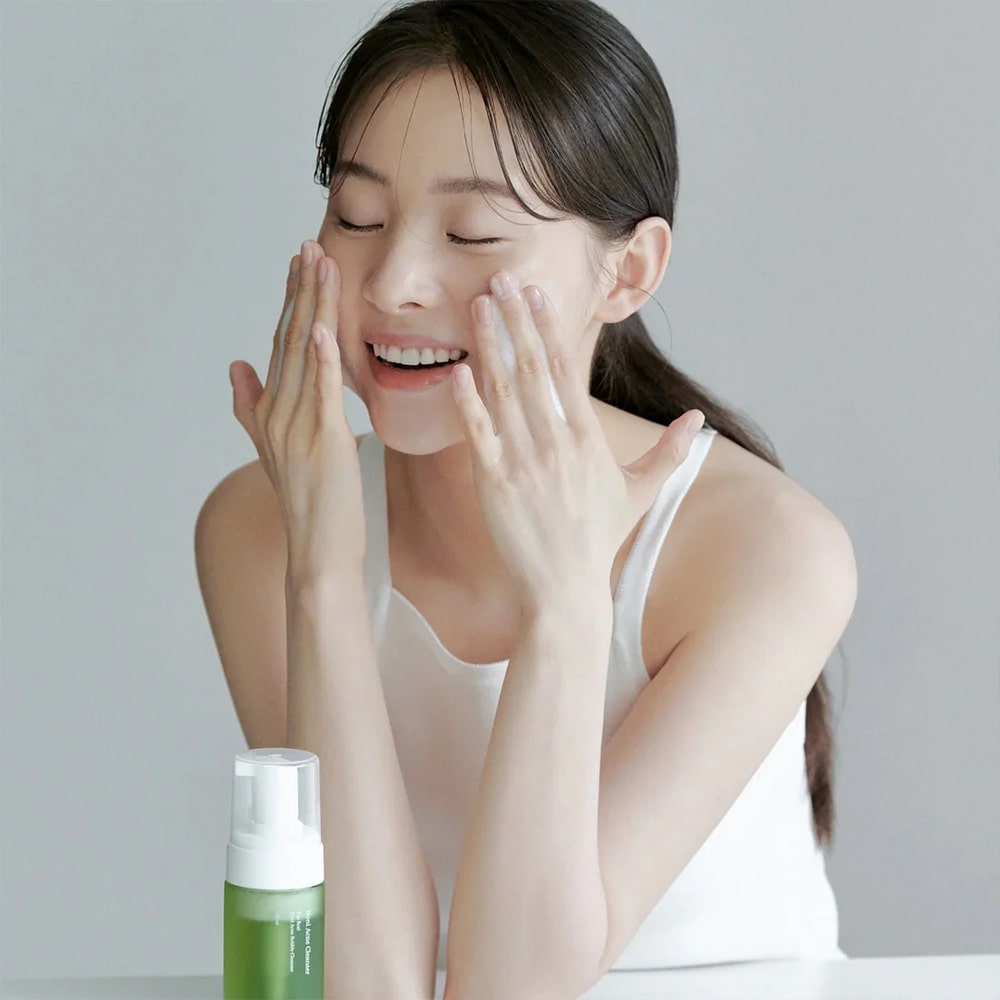 Gentle Foaming Cleanser, korean Skincare Cleanser, Oily Skin Face Wash, Pore Cleansing Face Wash, Soothing Acne Cleanser,- Makeup Stash Pakistan