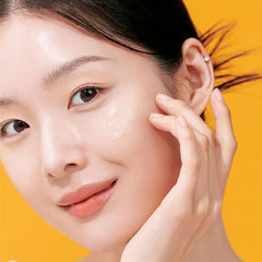 Dark Spot, Brightening Serum, Tone Correcting,  Pore Care Moisturizer, Makeup Stash Pakistan