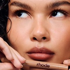 Rhode Peptide Lip Shape Contour-Lean-Makeup Stash Pakistan
