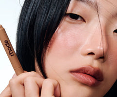 Rhode Peptide Lip Shape Contour-Lunge-Makeup Stash Pakistan