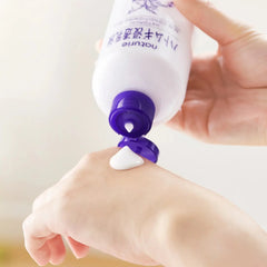 Lightweight ,Hydrating ,Moisturizer, Skin Care, Makeup Stash Pakistan