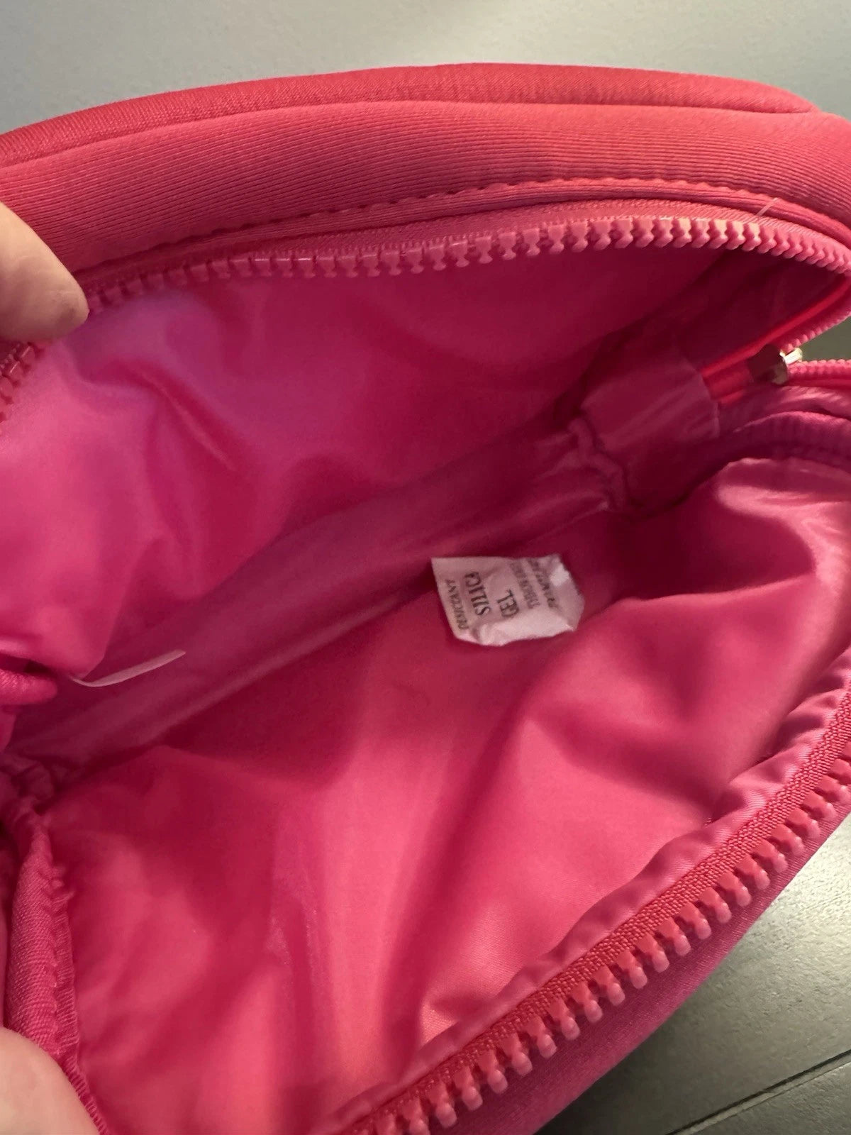  Puffy ,Makeup Bag ,Travel Cosmetic ,Pouch , Makeup Stash Pakistan