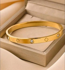 Gold-Plated Rhinestone-Cut Bracelet with Open Clasp | Elegant Sparkling Wrist Cuff